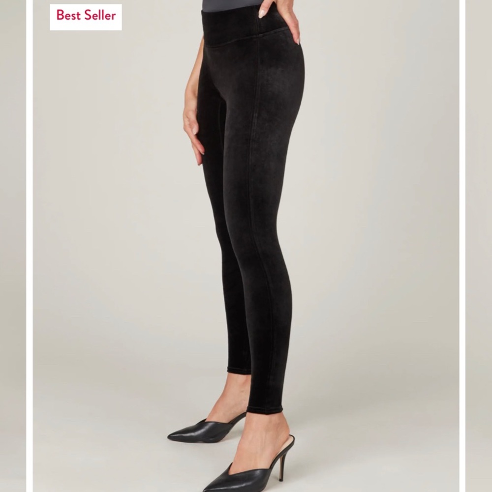 Spanx black velvet leggings, size medium